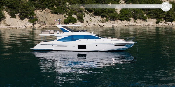 Weekly Charter Azimut 55 Fly Kastela, Croatia