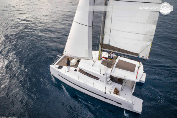 40ft catamaran skippered sailing holiday Gocek Turkey