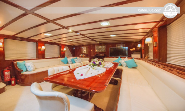 Wooden gulet overnight sail Kedrae-Island Bodrum Turkey