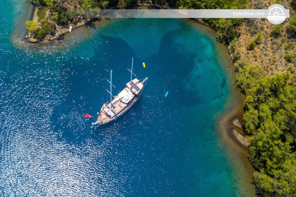 Crewed gulet moonlight voyage Yaliciftlik-Bodrum Turkey