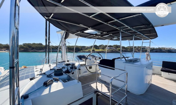 17 m Lagoon 560 Katamaran, wöchentliche Charter mit Skipper, Antibes, Frankreich