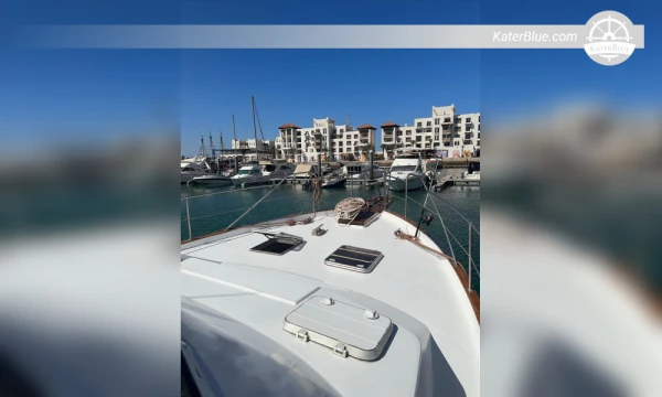 Celodenní pronájem motorové jachty pro 10 osob, Agadir, Maroko