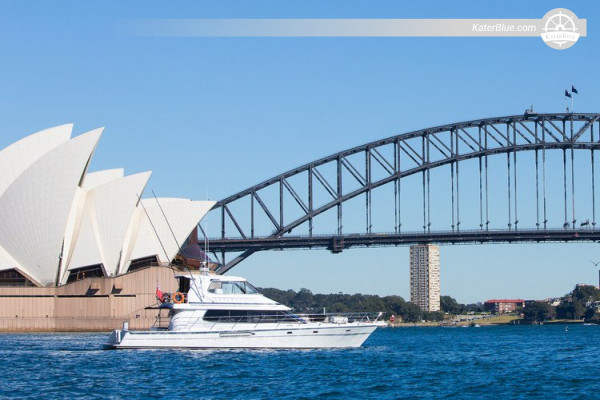 A Luxurious 20m Motor Yacht Day Charter Sydney, Australia
