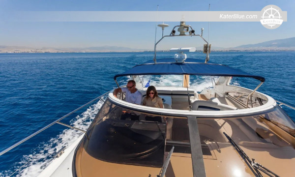 10 personer 2 kahytter Princess V50 motoryacht dagcharter Porto Cheli, Grækenland