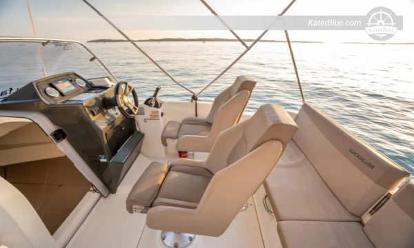 Motor Boat Quicksilver 1-Cabin, 6 Pax Day Charter, Zadar, Croatia