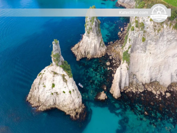 2 Hour Cathedral Cove Boat Tour Whitianga, New Zealand