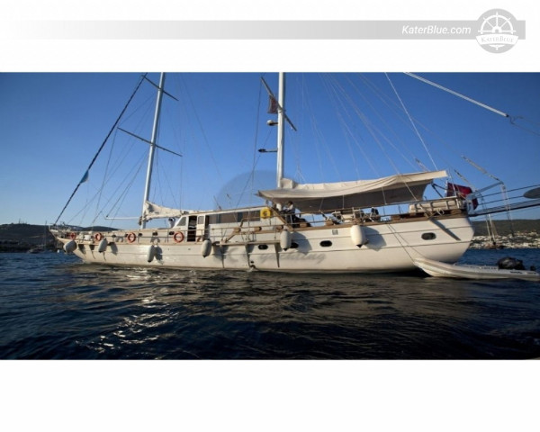 Vendita di un caicco classico di 32 metri con 8 cabine e 16 posti a Bodrum, Turchia.