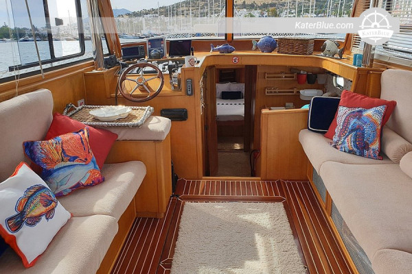 Vendita di yacht a motore custom di 14 metri con 2 cabine a Bodrum, Turchia.