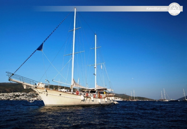 Vendita di un caicco classico di 32 metri con 8 cabine e 16 posti a Bodrum, Turchia.