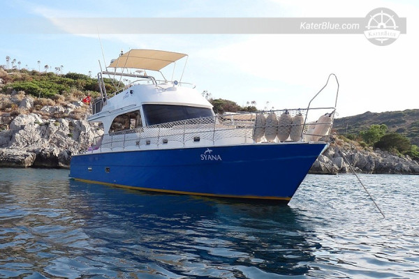 Vendita di yacht a motore custom di 14 metri con 2 cabine a Bodrum, Turchia.