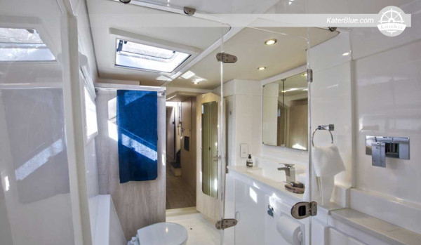 3 Cabins, 51ft Leopard Power Catamaran Overnight Charter Phuket, Thailand