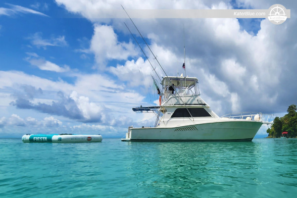 Taboga island skippered full day charter Panama-city, Panama