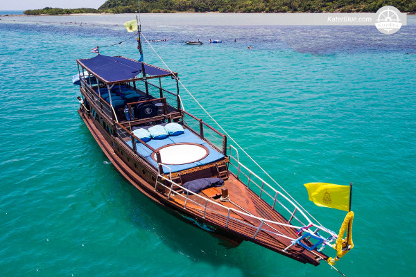 Half Day Skippered Boat Charter - Discover Samui’s Five Islands and Koh Rap Option