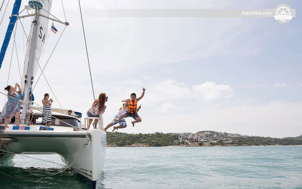 Daily Skippered Catamaran Charter from Ko Samui to Koh Tao, Koh Nang Yuan & Mango Bay with Snorkeling, Beach Visits & Sunset Sailing