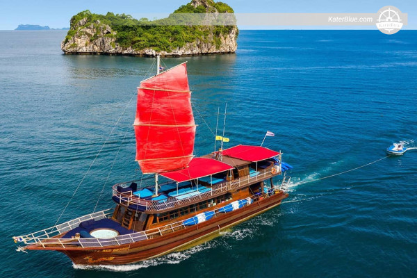 Wedding Reception Yacht Charter - Samui Celebration on the Water
