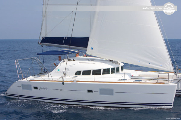 Eastern Cuba 7-Day Catamaran Cruise, Lagoon 410 Charter from Cienfuegos