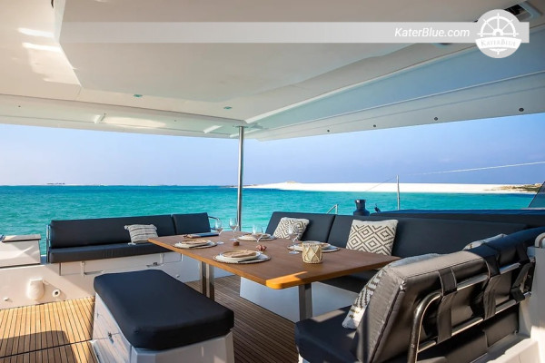 Bareboat Yacht Charter from D-Marin Dalmacija: Dalmatian Island Discovery