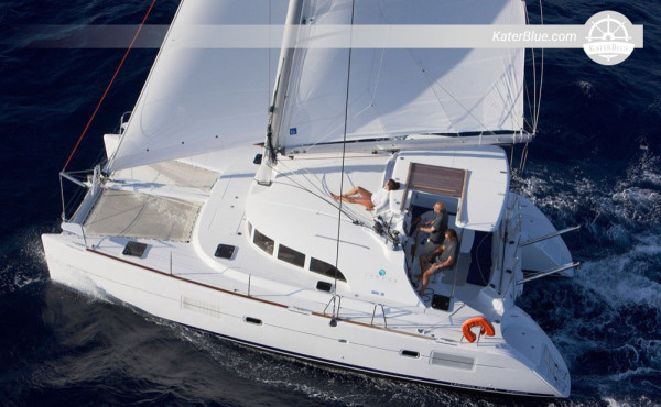 Satılık 2019 Lagoon 380 S2 12 Kişilik, 4 Kabinli Katamaran, Salerno, İtalya