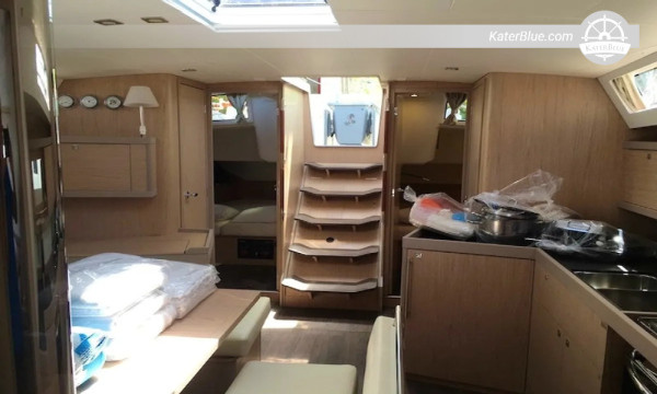 Satılık 2018 Beneteau Oceanis 45 10 Kişilik Yelkenli Yat, Salerno, İtalya