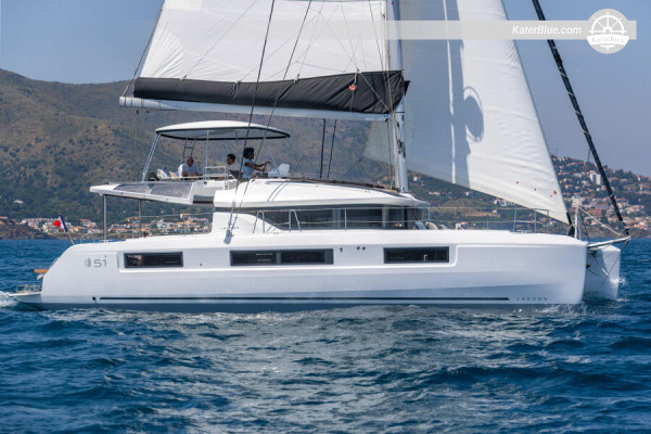 Itinerario di 7 giorni in catamarano Lagoon 51 per esplorare Paraty, con visita a Ilha Grande e alla spiaggia di Lopes Mendes.