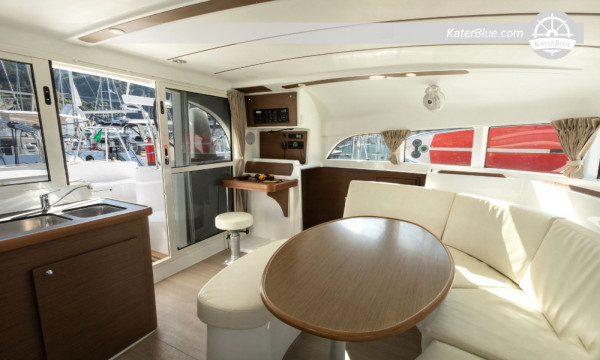 Satılık 2019 Lagoon 380 S2 12 Kişilik, 4 Kabinli Katamaran, Salerno, İtalya