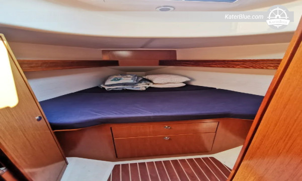 Weekly Skippered Sailing Charter from ACI Marina Trogir - Central Dalmatian Highlights