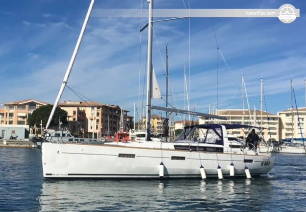 Satılık 2018 Beneteau Oceanis 45 10 Kişilik Yelkenli Yat, Salerno, İtalya