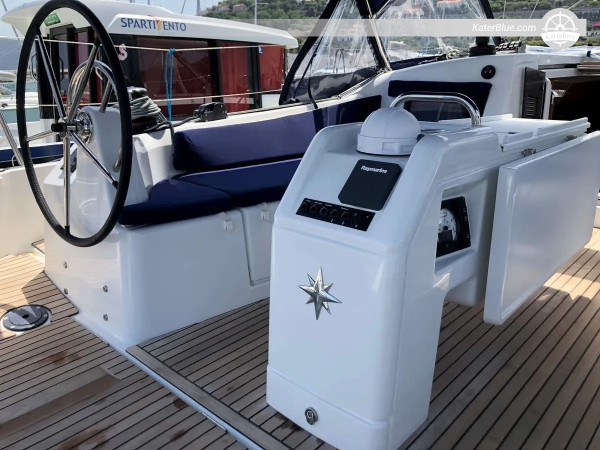 Vendita 2019 Sun Odyssey 410 Yacht a vela per 8 persone Sardegna, Italia