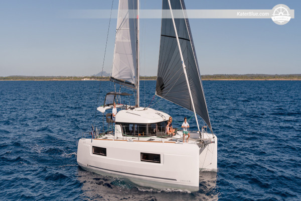 Lagoon 40 Catamaran - 1 Week Sailing Route Paraty & Ilha Grande from Marina Verolme