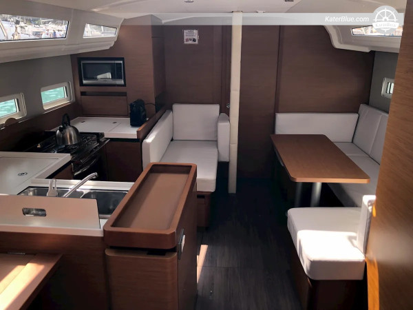 Vendita 2019 Sun Odyssey 410 Yacht a vela per 8 persone Sardegna, Italia