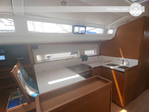 Explore the Southern Adriatic Islands aboard Sun Odyssey 440 – Weekly Skippered Charter from Marina Polesana, Croatia