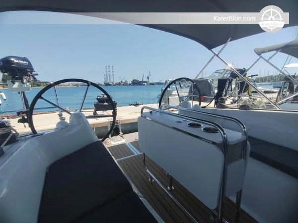 Weekly Skippered Sailing Charter to Southern Adriatic Islands aboard Sun Odyssey 349 from Marina Polesana, Croatia