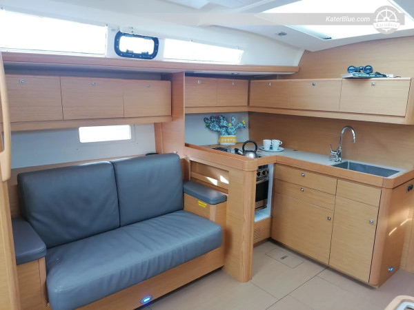 Vendita di yacht a vela usato Dufour 460 GL 3 Cabin del 2019 a Capo d'Orlando, Italia.