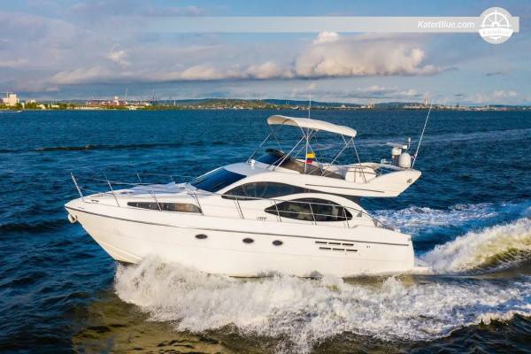 Day Sail to Isla Rosario – 8-Hour Cartagena Charter aboard Azimut 46