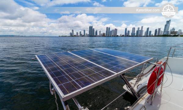 Scenic Islands & Hidden Beaches – 8-Hour Lagoon 40 Catamaran Cruise from Cartagena