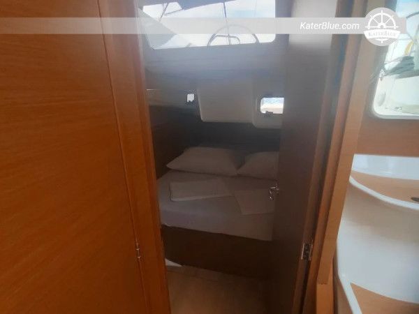 Explore the Southern Adriatic Islands aboard Sun Odyssey 440 – Weekly Skippered Charter from Marina Polesana, Croatia