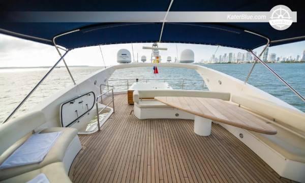 9hodinový denní pronájem jachty z Cartageny na ostrovech Rosario na palubě Sunseeker 82 – Šnorchlování a zastávky na ostrově