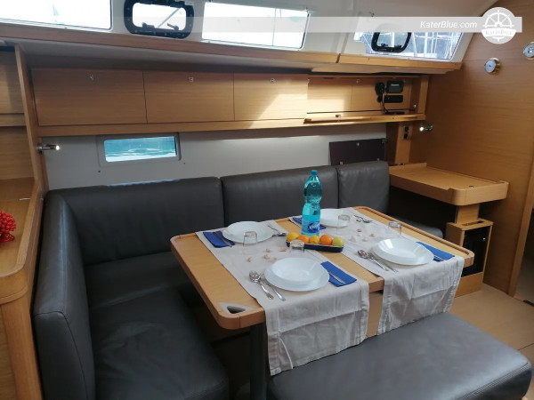 Vendita di yacht a vela usato Dufour 460 GL 3 Cabin del 2019 a Capo d'Orlando, Italia.