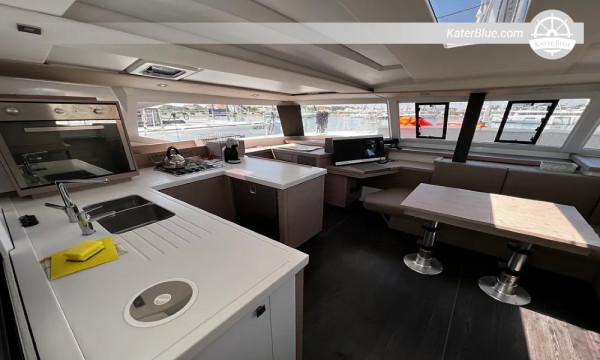 Weekly Skippered Charter to Istrian Coast and Islands from Marina Polesana aboard Astréa 42 Catamaran