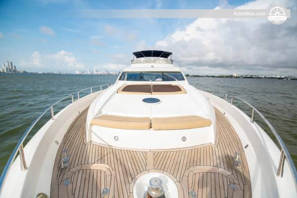 9hodinový pronájem jachty z Cartageny na pláži Bora Bora na palubě Sunseeker 82 – hudba, lehátka a ostrovní atmosféra