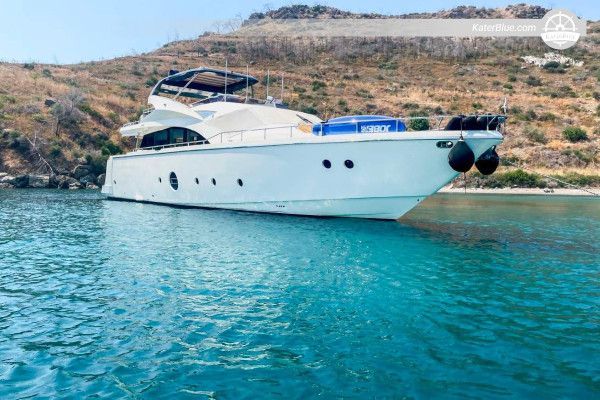 Meraviglie vulcaniche e calette nascoste: un'avventura in barca a vela di una settimana con skipper da Milazzo