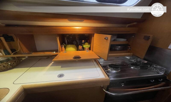 Fuga tra le isole dalmate - Itinerario di navigazione in barca a vela senza equipaggio da Zara