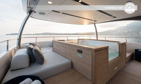 Sanlorenzo SD126 luxury motor yacht for sale Viareggio, Italy