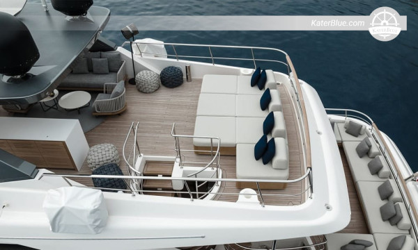 Sanlorenzo SD126 luxury motor yacht for sale Viareggio, Italy