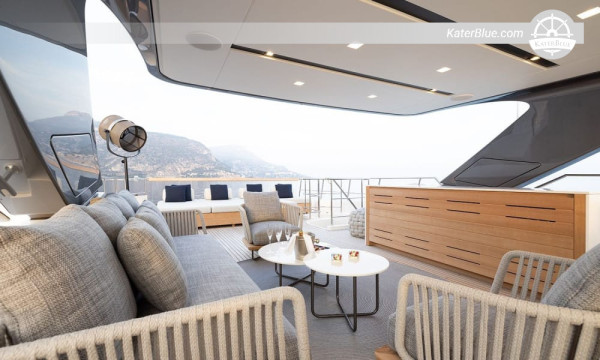 Sanlorenzo SD126 luxury motor yacht for sale Viareggio, Italy