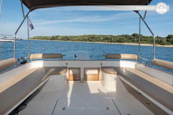 Weekly Bareboat Charter aboard Leidi 800R - Island Hopping from Pula to Unije, Susak, Rab, Cres, Kamenjak - Croatia