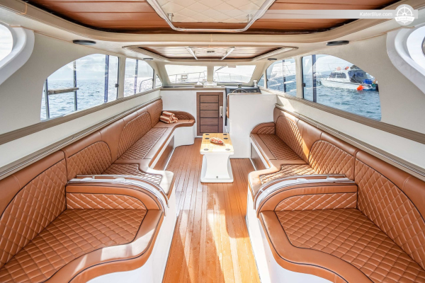 Excursion privée à la journée | Bateau à moteur de luxe de 13 m avec flybridge vers Nusa Penida, Bali