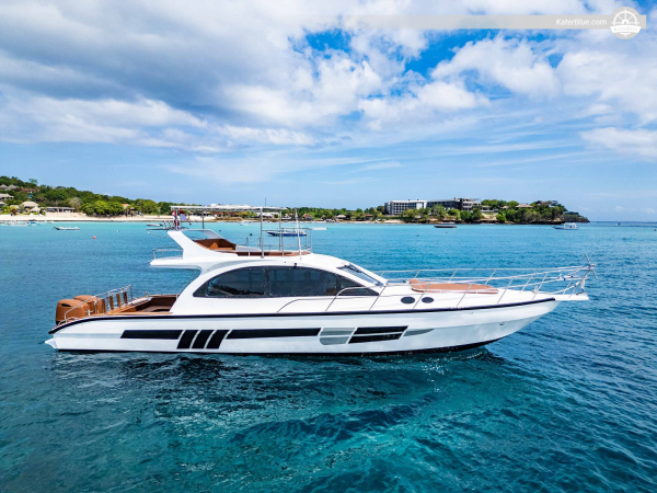 Excursion privée à la journée | Bateau à moteur de luxe de 13 m avec flybridge vers Nusa Penida, Bali
