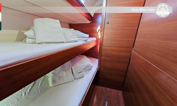 Sewa Bareboat Sailing 7 Malam: Petualangan Marina Kaštela, Brač, Hvar, Pelješac & Paklinski Islands