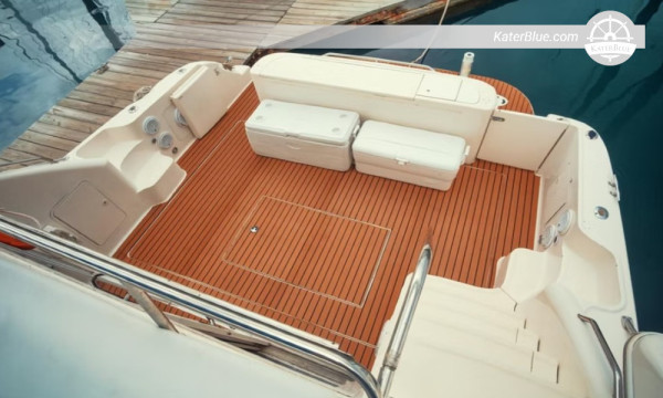 رحلة بحرية لمدة 4 ساعات عند غروب الشمس إلى جزيرة فيفيروس على متن يخت Sea Ray 47 من مارينا فلامنكو، بنما